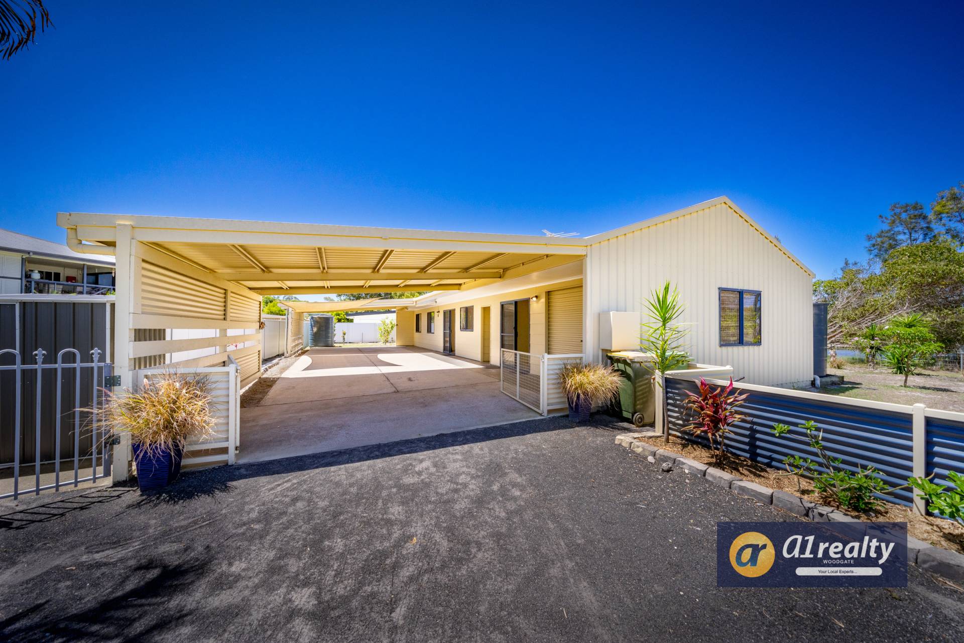 A1 Realty Woodgate Beach Best Holiday Lake Views Galore