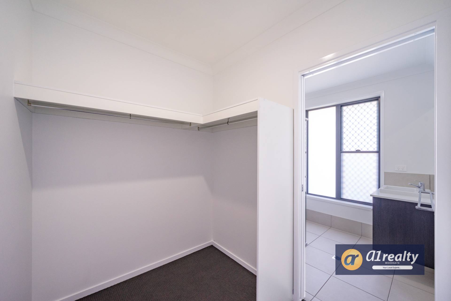 Unit 1, 1 Gull Street, Woodgate - Thumbnail 8