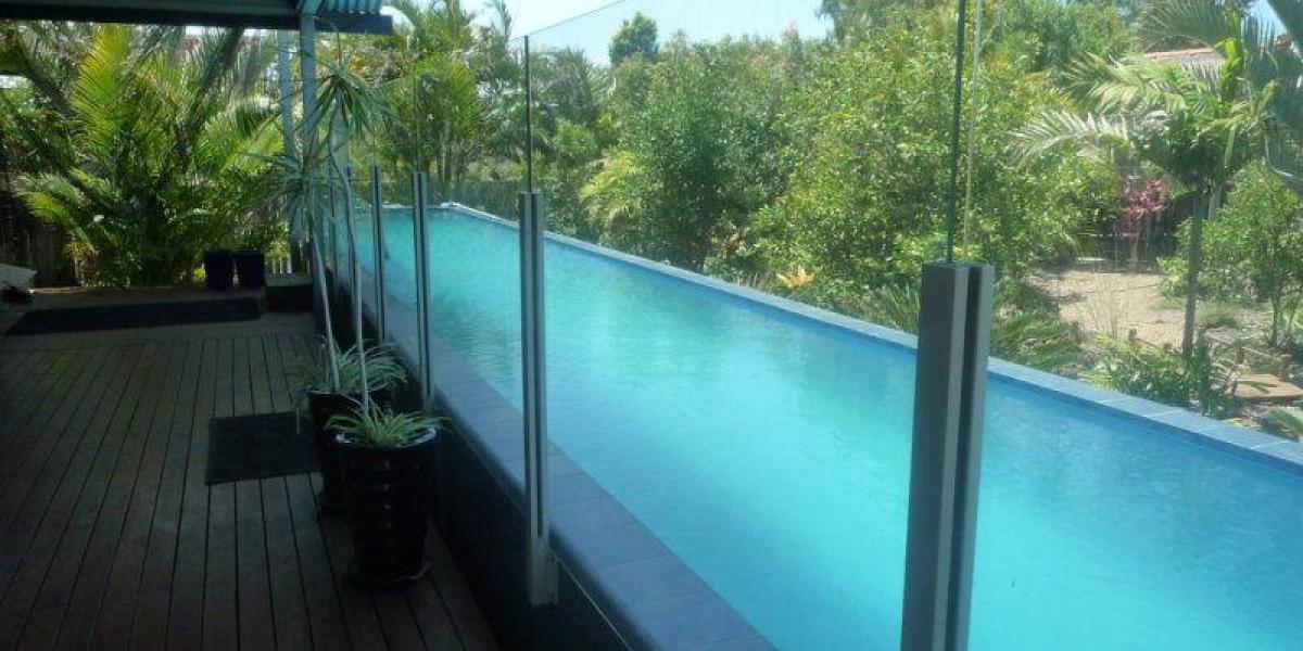 EXTENSIVE DECKING + LAP POOL - CLOSE TO BOWLS CLUB