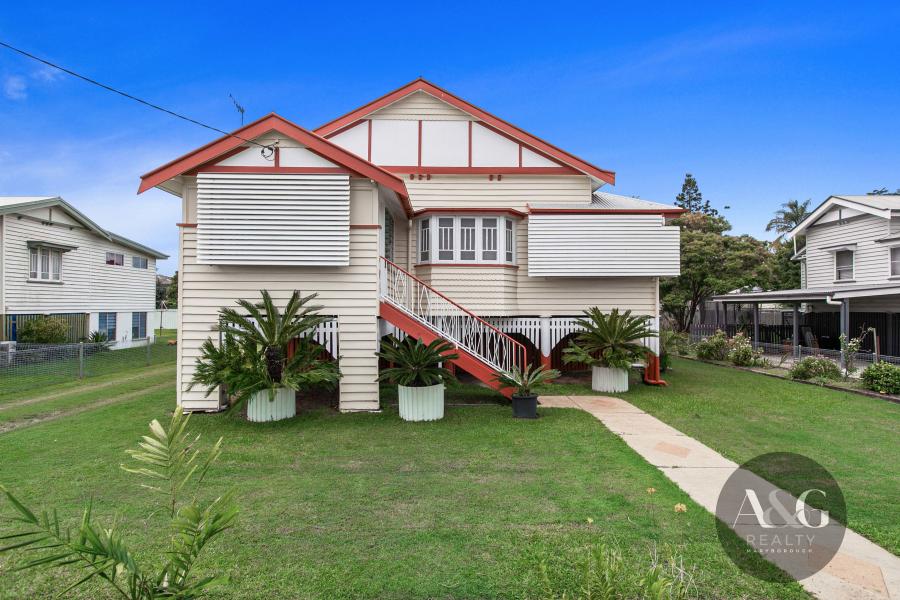 BEAUTIFULLY MAINTAINED QUEENSLANDER