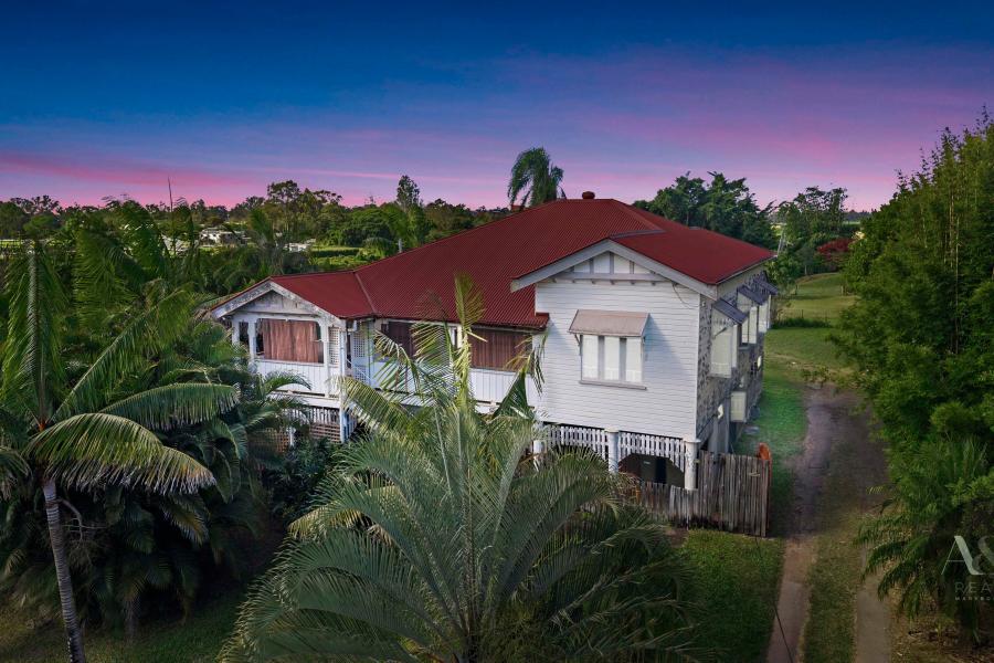 Queenslander with Rural Outlook & Endless Potential