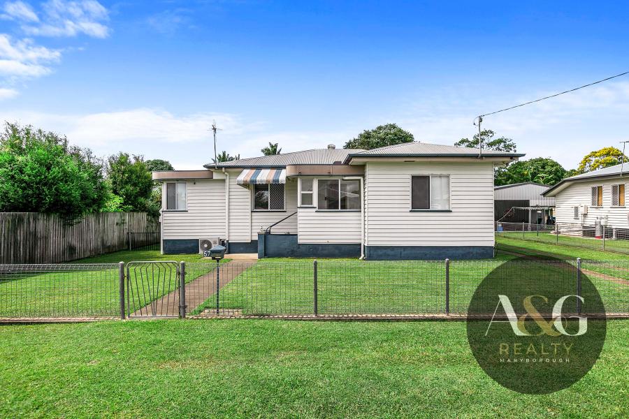 Well-Presented Family Home in a Quiet Location