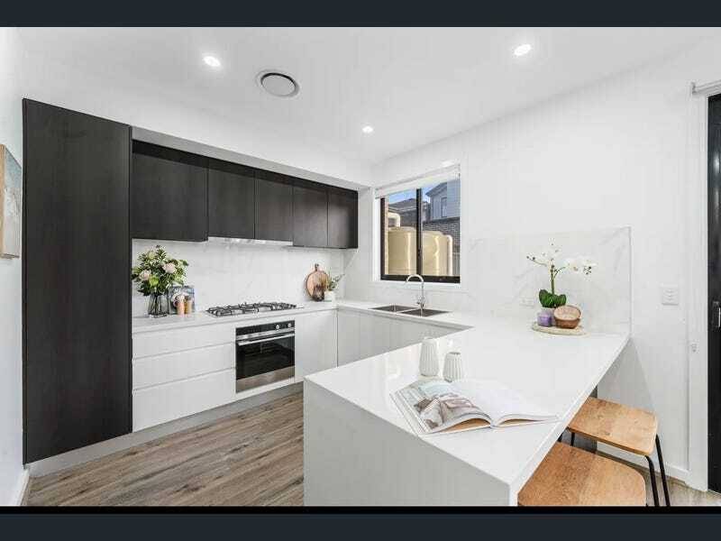19 Kensington Park Rd, Riverstone - Thumbnail 2