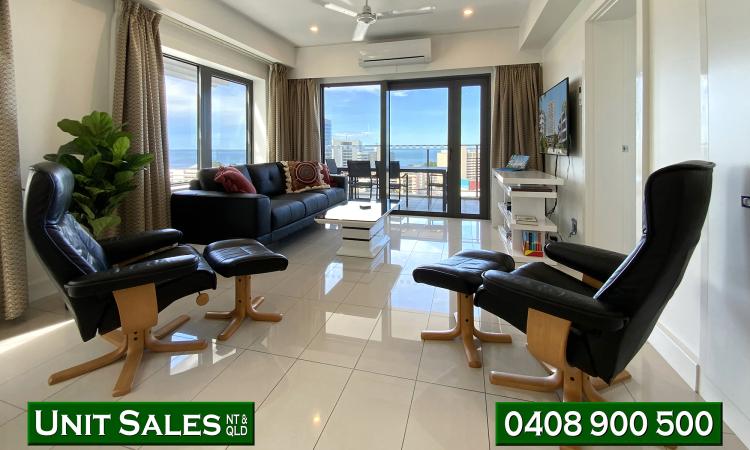 INCREDIBLE CITY AND HARBOUR VIEWS