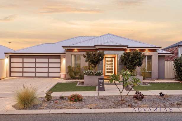 Prestigious 5-Bedroom Family Entertainer