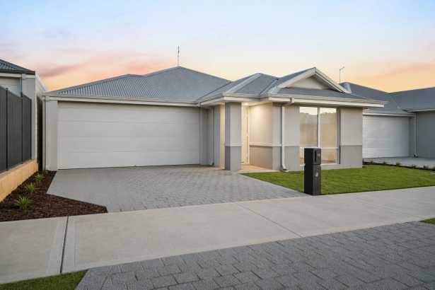Brand New Luxury Living in the Heart of Lakelands