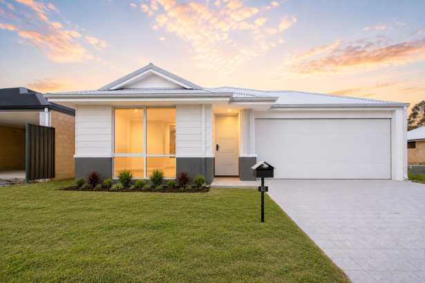 NEAR-NEW, SPACIOUS & READY FOR WHAT’S NEXT!