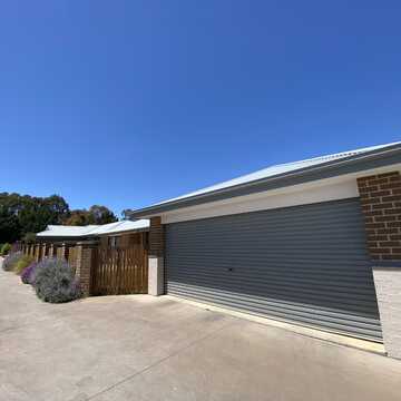 Ejaz & Hira - Sellers testimonial image