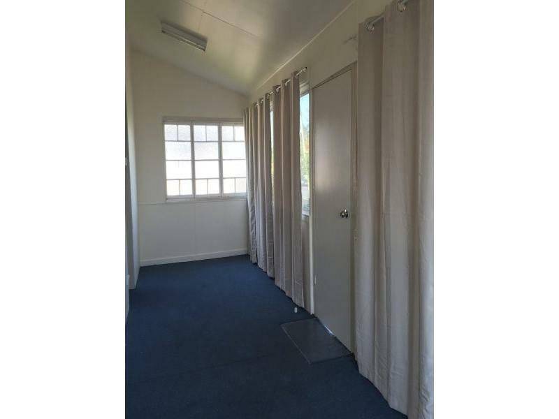11 Hollingsworth Street, Kawana QLD 4701, Kawana - Thumbnail 4