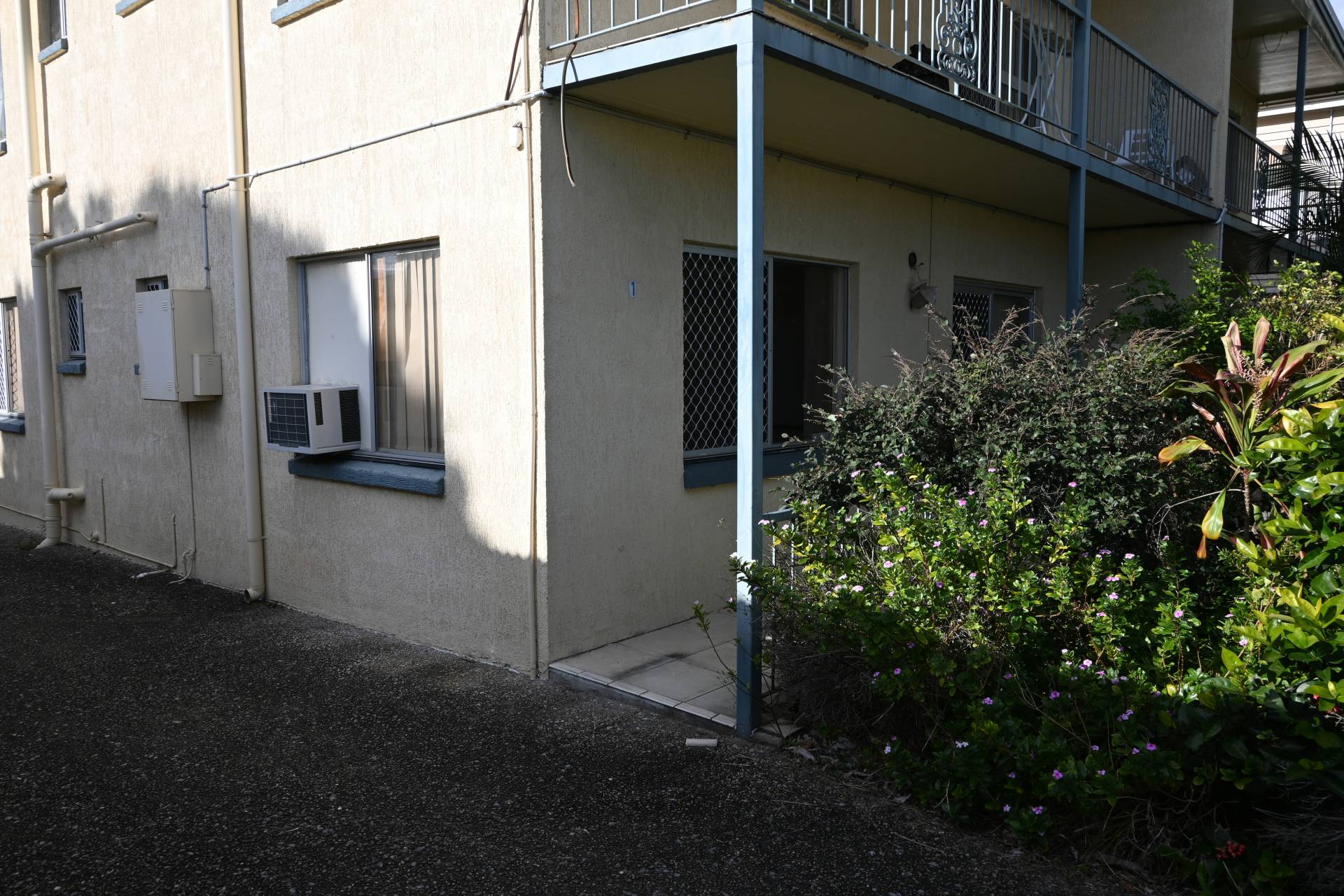 Unit 1, 6 Woolcock St, Wandal QLD 4700, Wandal - Thumbnail 2