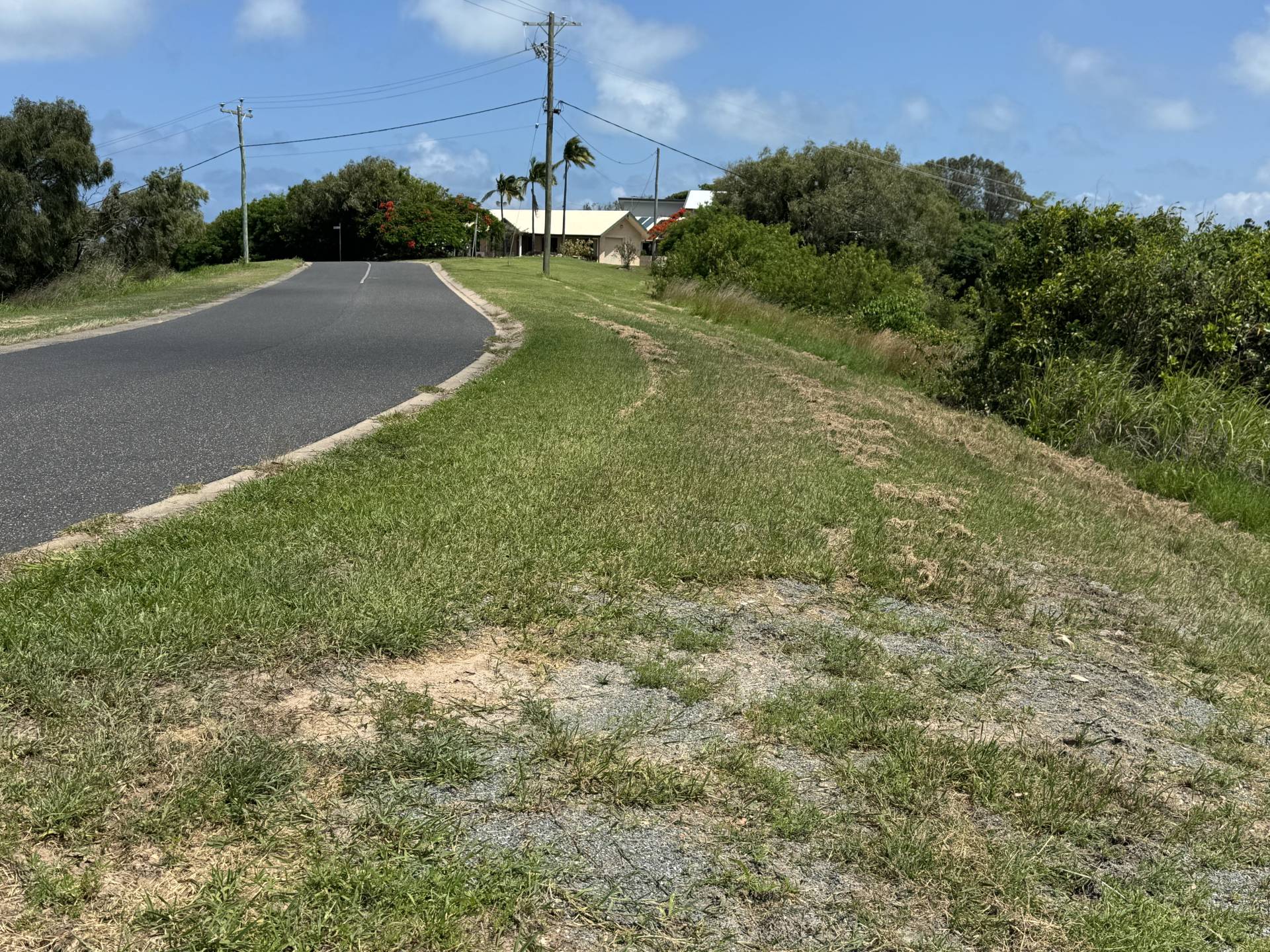 2-4 Hawke St, Emu Park QLD 4710, Emu Park - Thumbnail 4