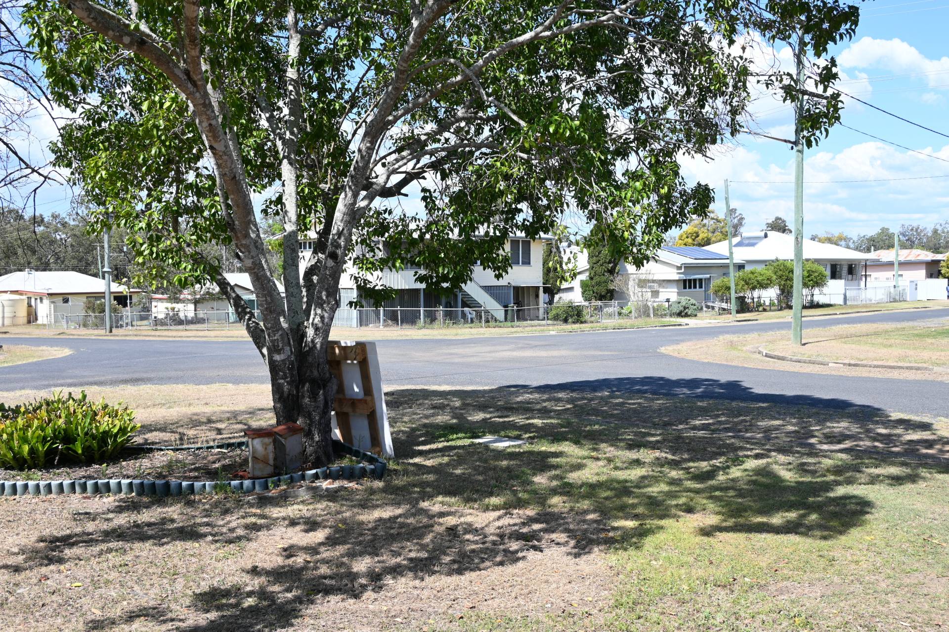 29 Mitchell Street, Monto QLD 4630, Monto - Thumbnail 2