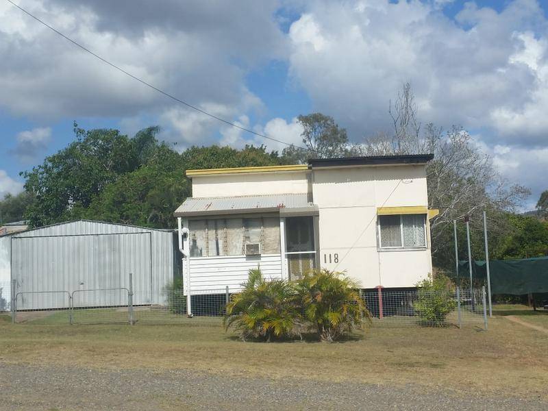 118 East Street, Mount Morgan QLD 4714, Mount Morgan - Thumbnail 3