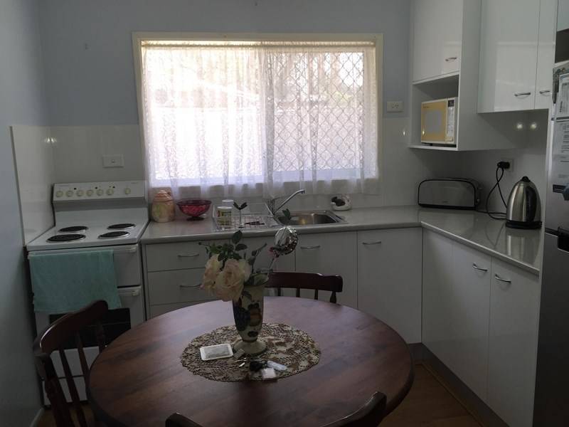 394 Richardson Road, Norman Gardens QLD 4701, Norman Gardens - Thumbnail 2