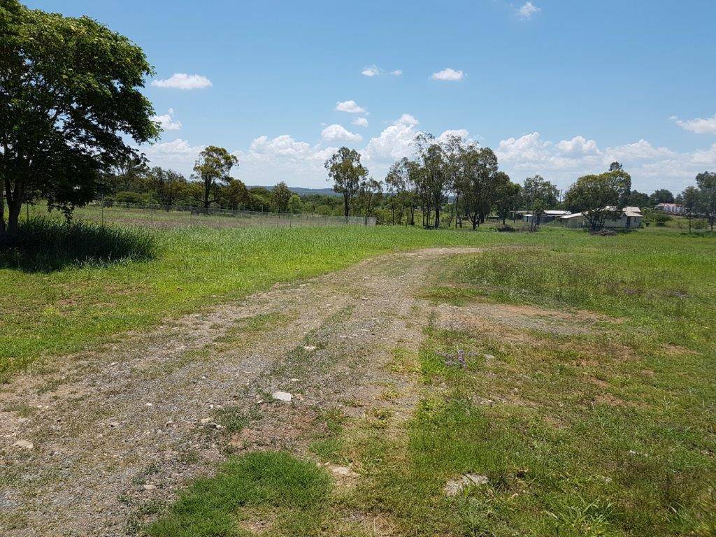 65 Douglas St, Gracemere QLD 4702, Gracemere - Thumbnail 5