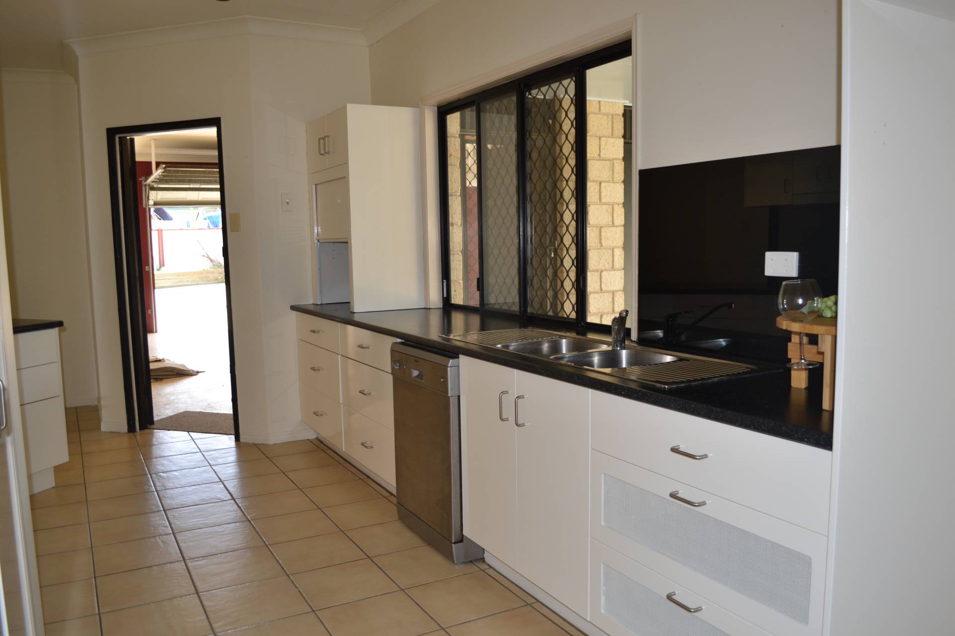 20 Lamb Ave, Gracemere QLD 4702, Gracemere - Thumbnail 5