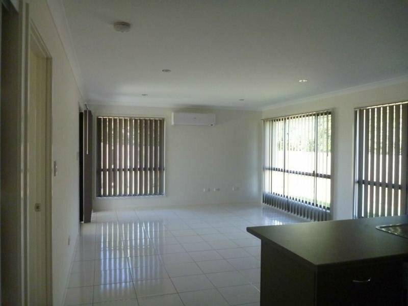 8 Soligo Ct, Gracemere QLD 4702, Gracemere - Thumbnail 2