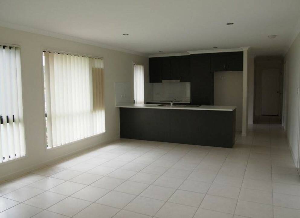 10 Vermont Drive, Parkhurst QLD 4702, Parkhurst - Thumbnail 2