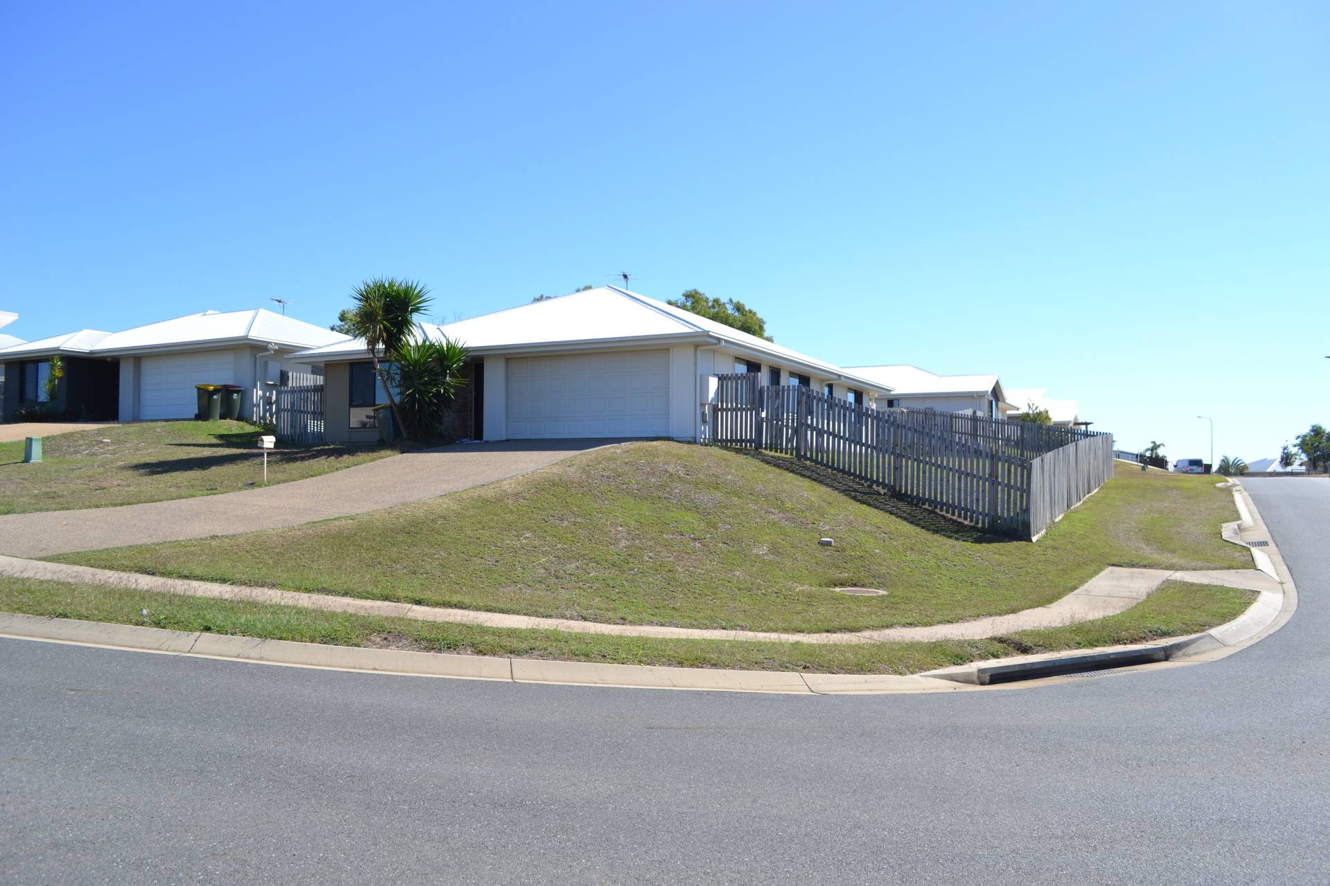 107 James St, Gracemere QLD 4702, Gracemere - Thumbnail 2