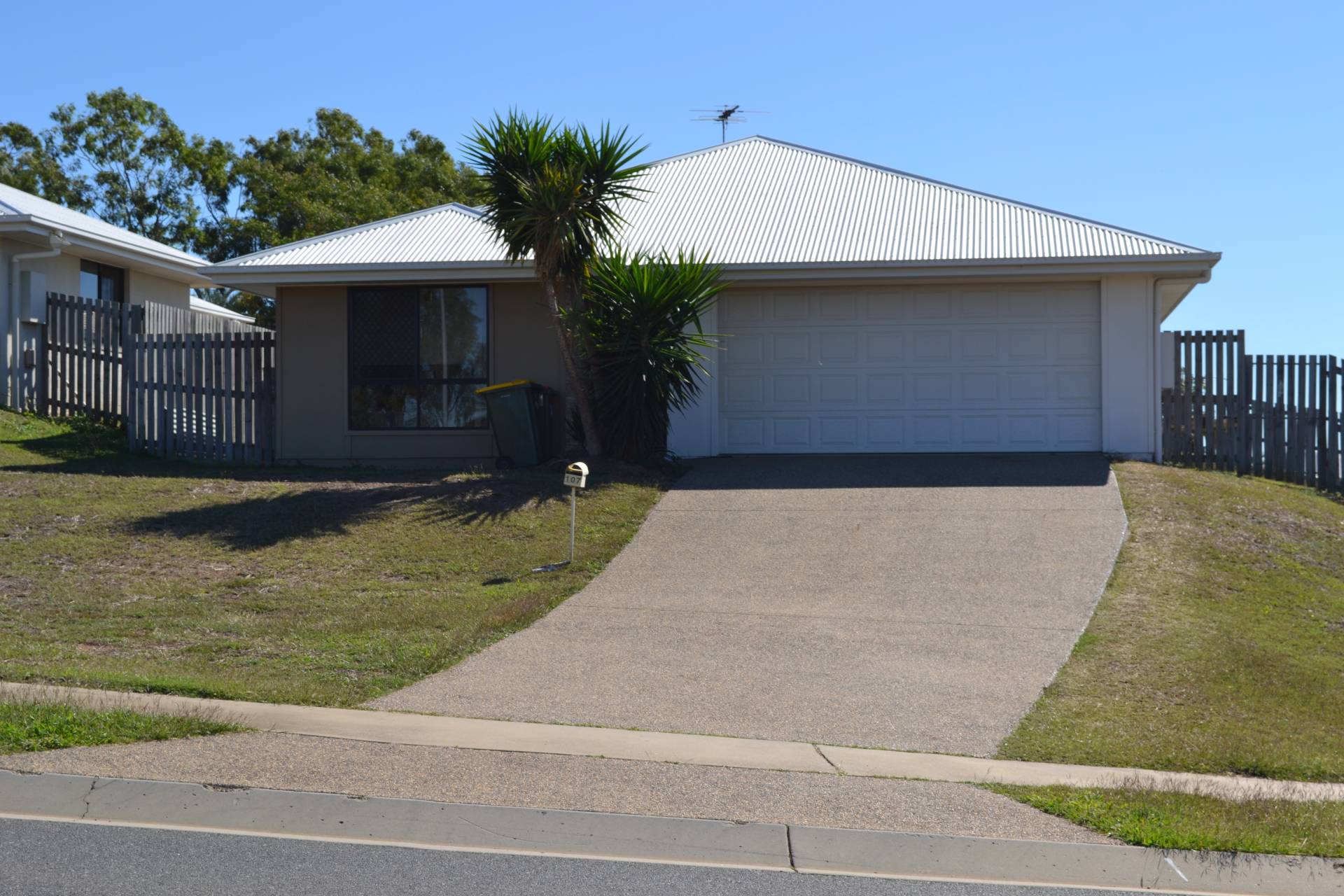107 James St, Gracemere QLD 4702, Gracemere - Thumbnail 3