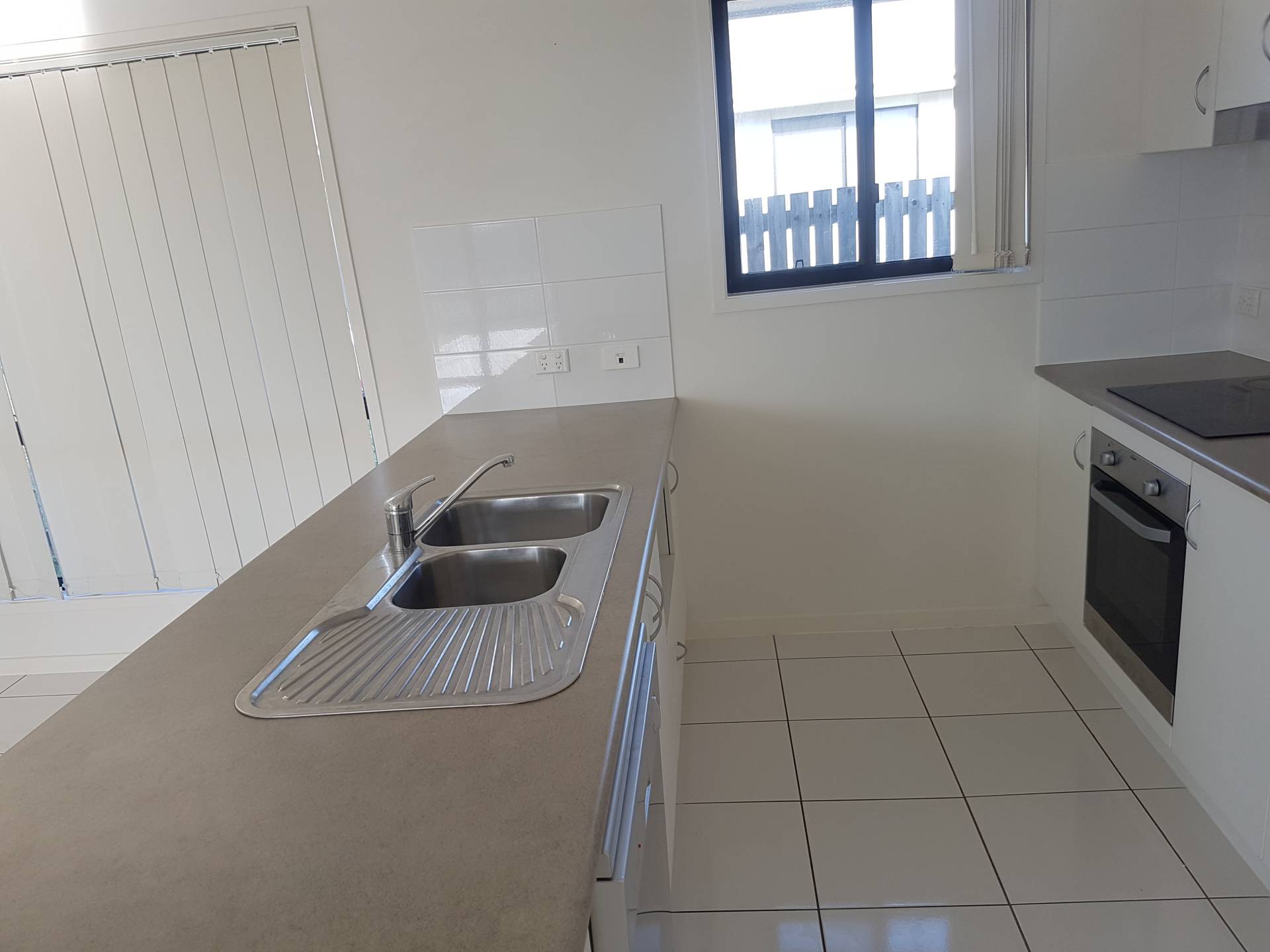 8 Amy Street, Gracemere QLD 4702, Gracemere - Thumbnail 2