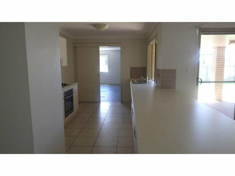 11 Annie Cl, Gracemere QLD 4702, Gracemere - Thumbnail 2