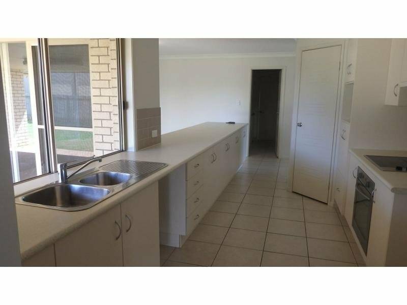 11 Annie Cl, Gracemere QLD 4702, Gracemere - Thumbnail 3