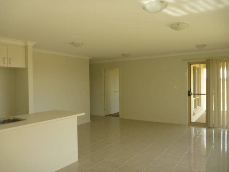 13 Clint Close, Gracemere QLD 4702, Gracemere - Thumbnail 5