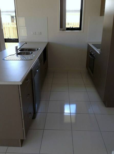 10 Florida Cres, Parkhurst QLD 4702, Parkhurst - Thumbnail 2