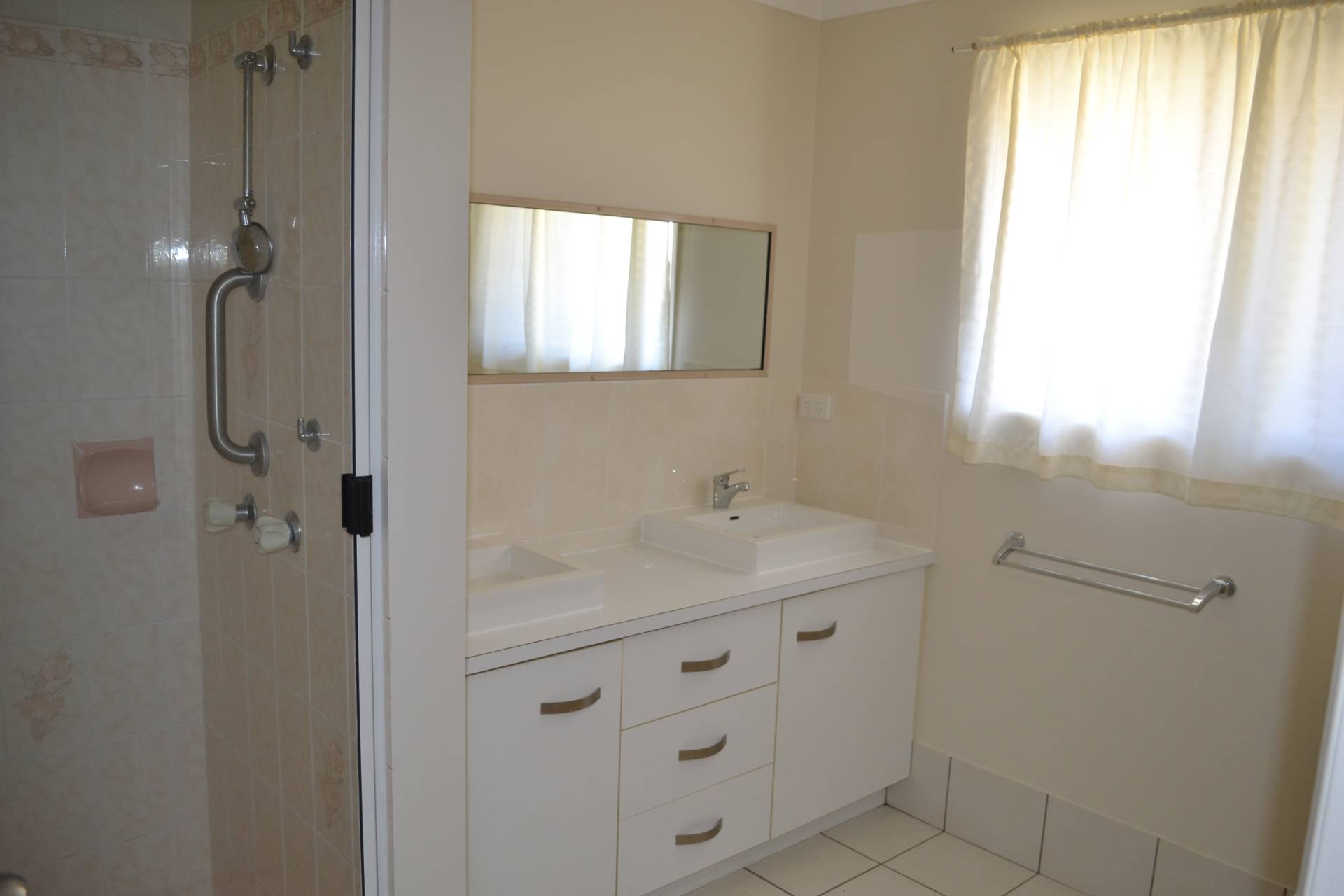 386 Farm Street, Norman Gardens QLD 4701, Norman Gardens - Thumbnail 4