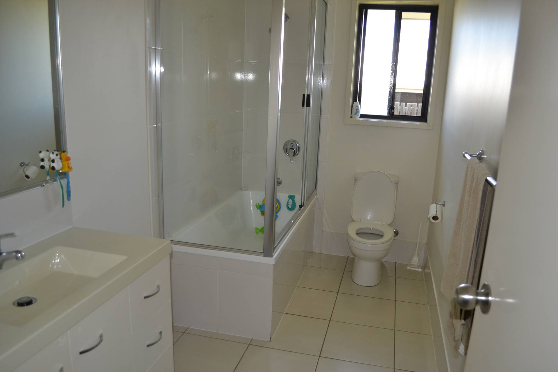 6 Benjamin Dr, Gracemere QLD 4702, Gracemere - Thumbnail 7