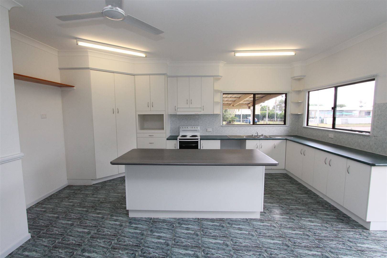 21 Nelson St, Clare QLD 4807, Clare - Thumbnail 5
