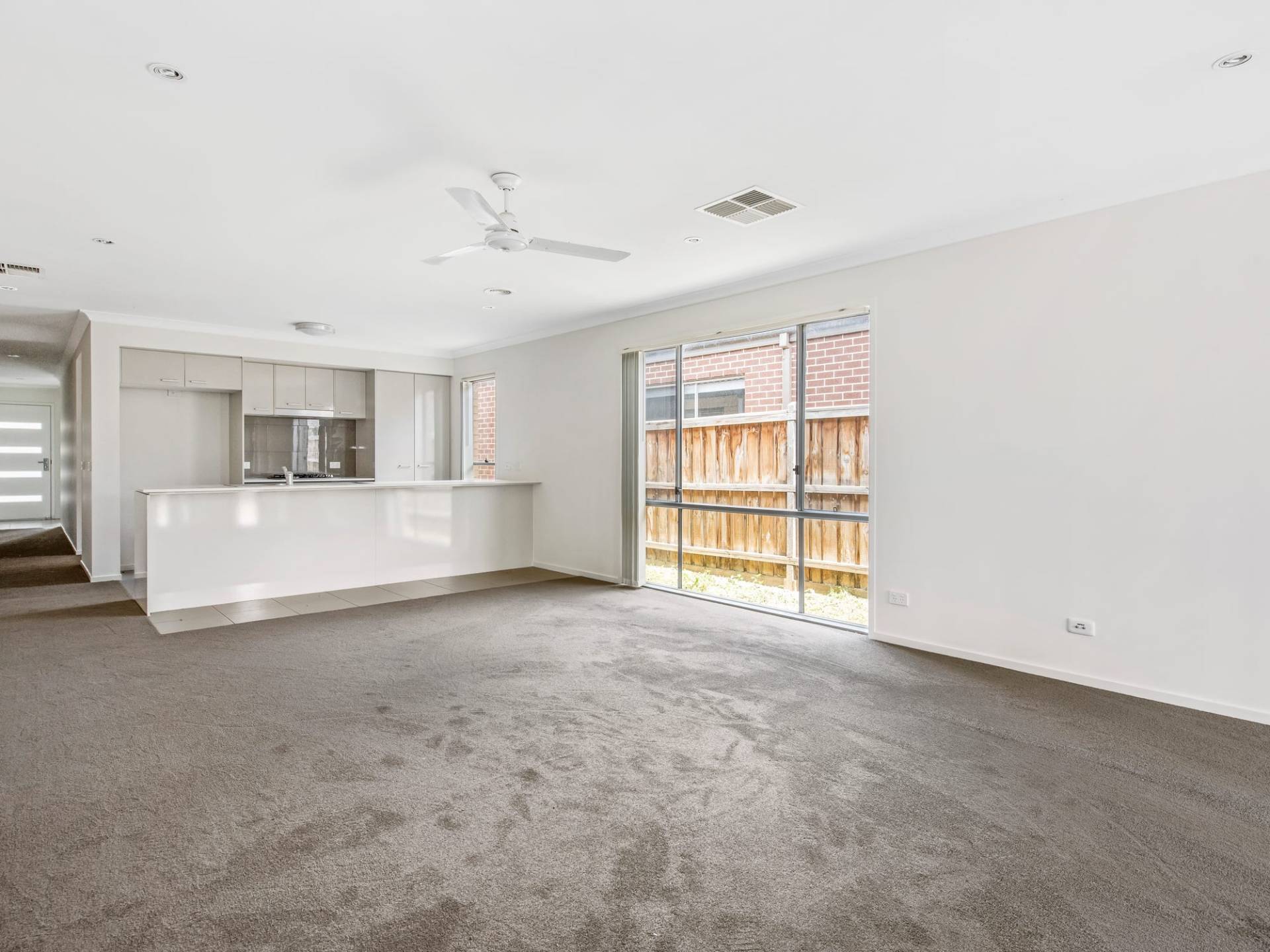 49 Campaspe Street, Clyde North VIC 3978, Clyde North - Thumbnail 5