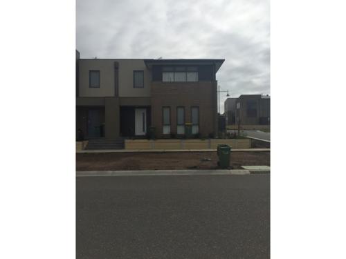 All About Rentals - Bright Townhouse in Cardinia Lakes