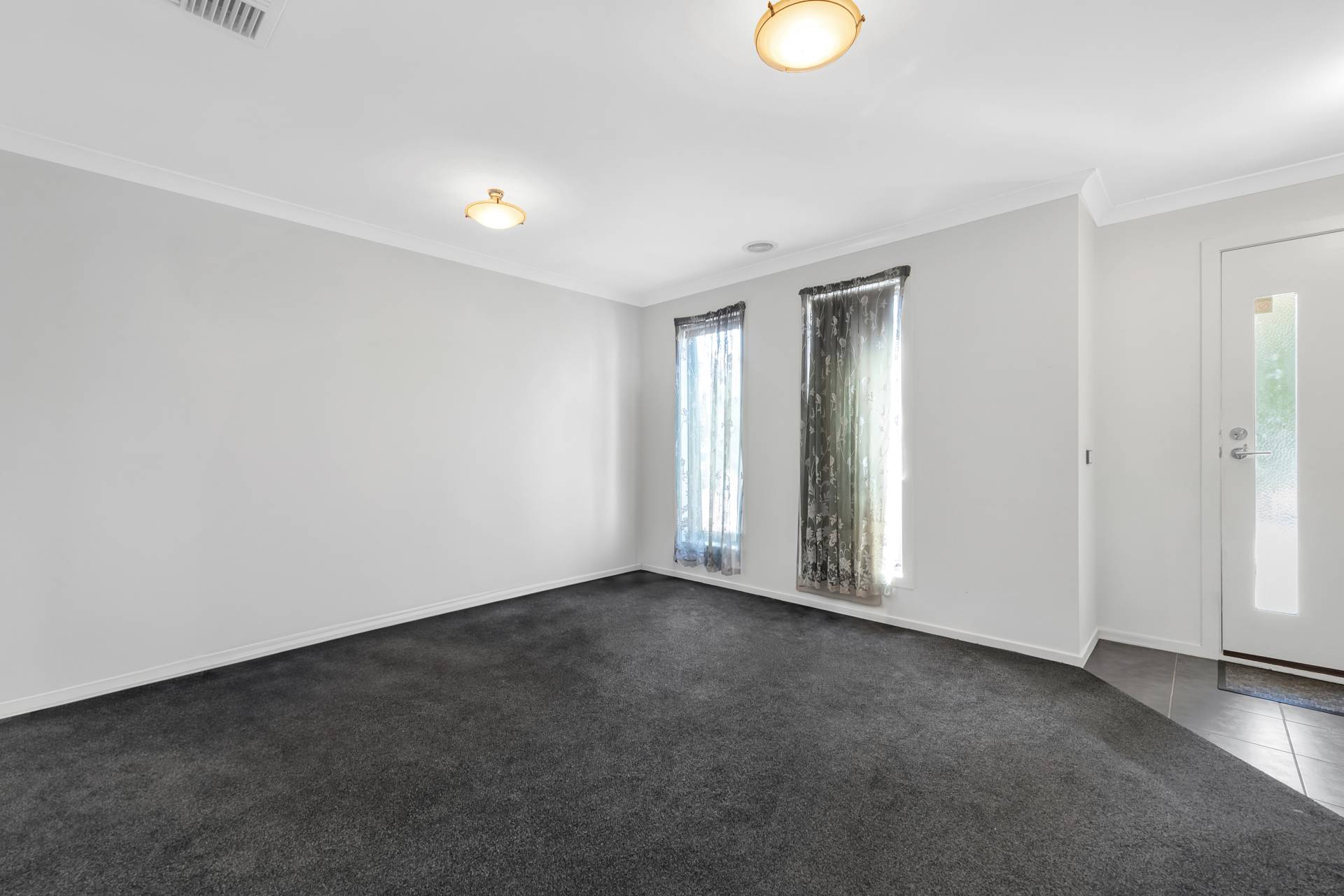 19 Kosta Boda Bvd, Pakenham VIC 3810, Pakenham - Thumbnail 2
