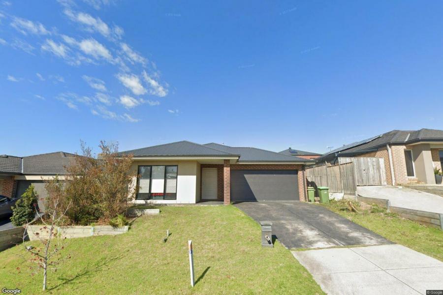 Cardinia Lakes -4 Bedroom Home