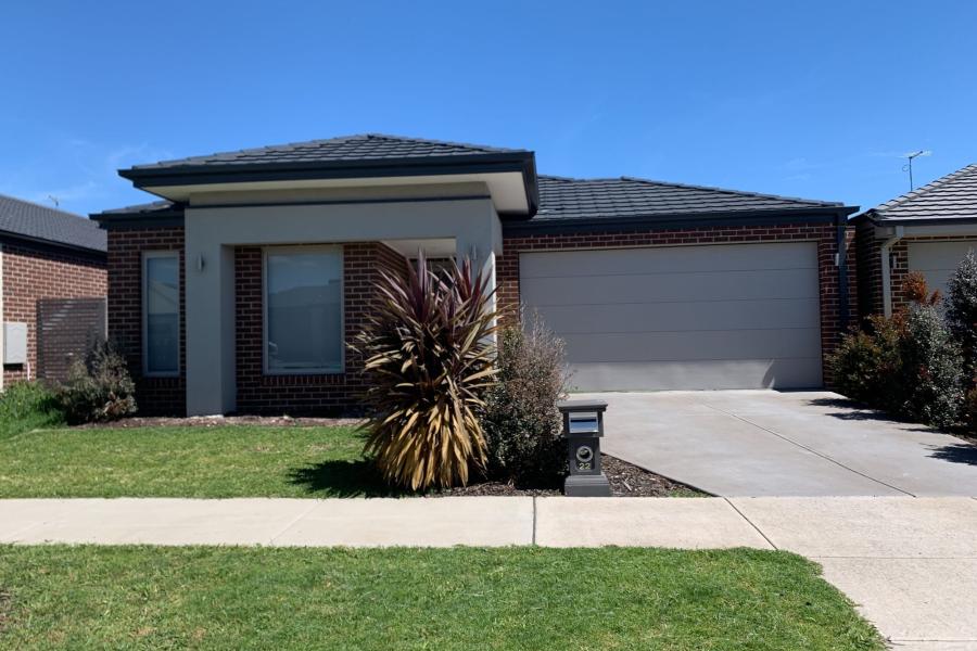 FOUR BEDDER WITH ALL THE EXTRAS!