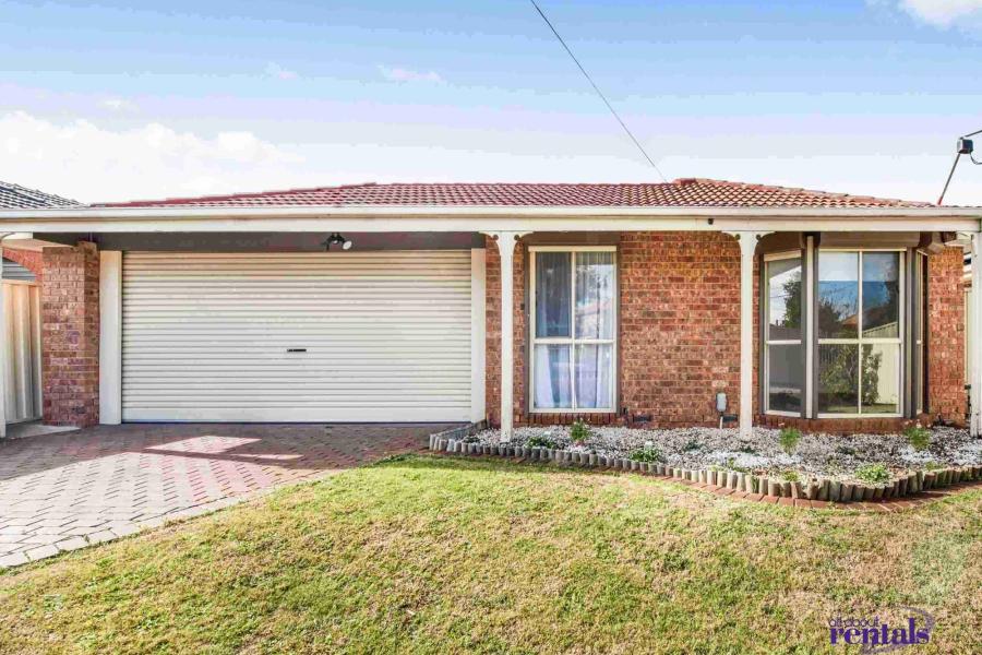 Stylishly Renovated Family Home in the Heart of Keysborough