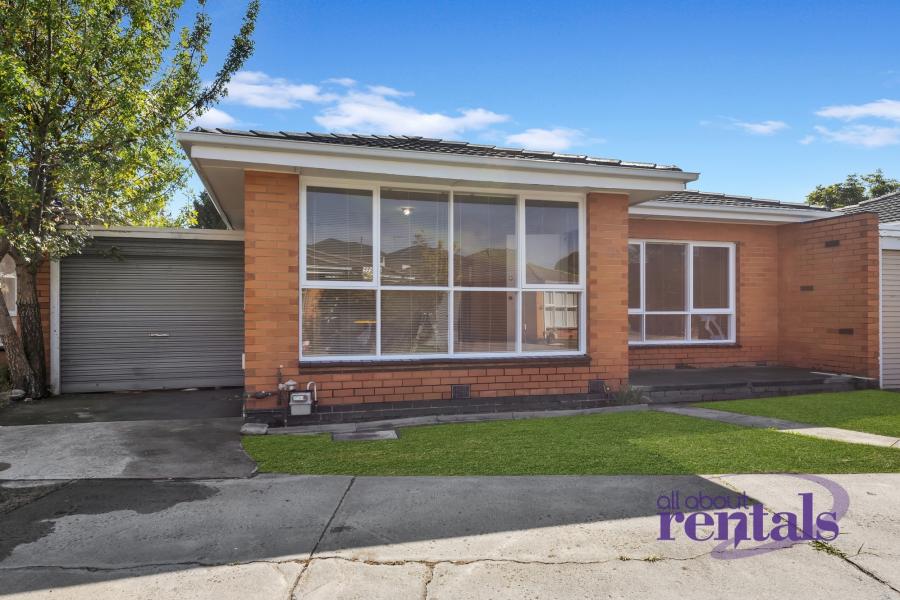 Spacious & Freshly Updated 2-Bedroom Unit in Dandenong!