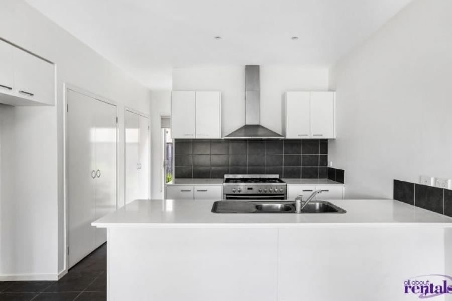 Cascades On Clyde - 4 Bedroom Home!