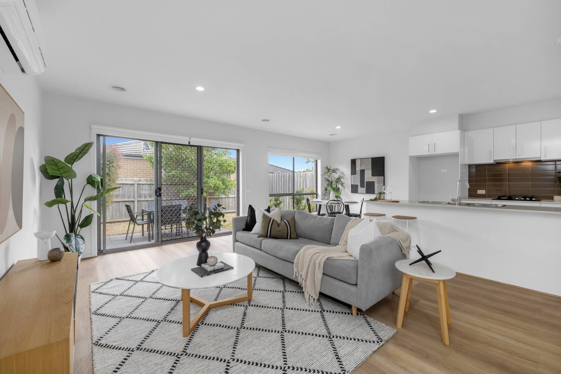21 Denistoun Crescent, Cranbourne VIC 3977, Cranbourne - Thumbnail 5