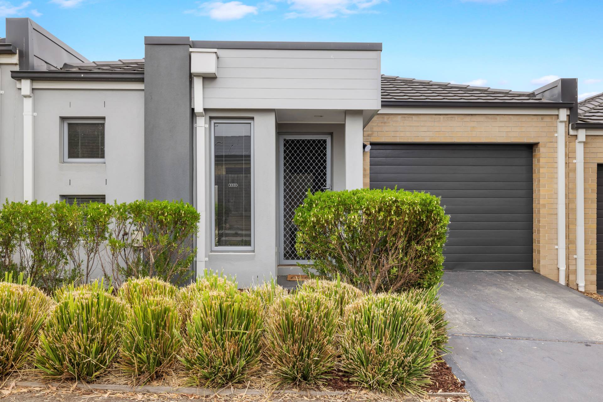 21 Denistoun Crescent, Cranbourne VIC 3977, Cranbourne - Image 1