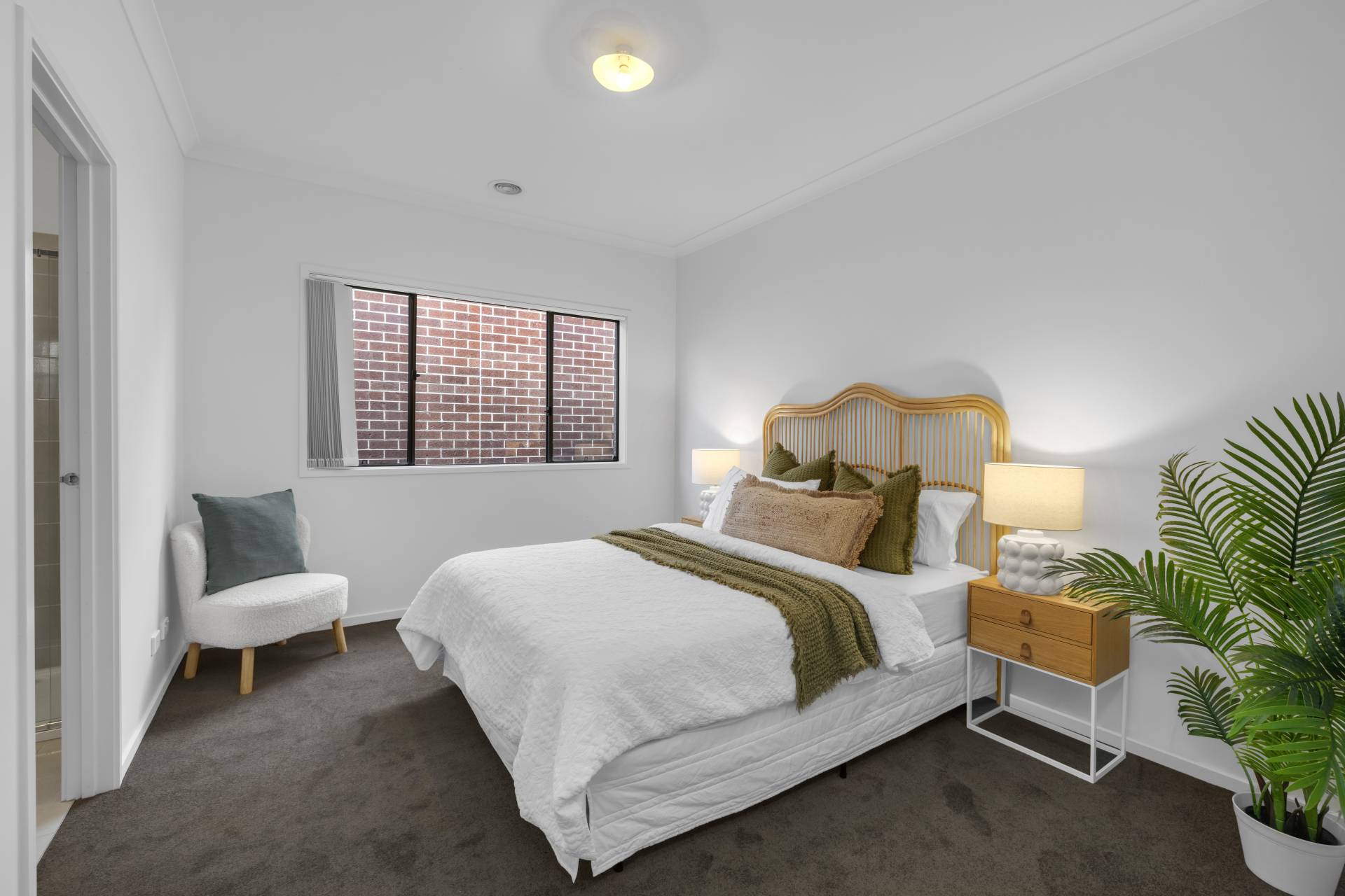 8 Brocker Street, Clyde North VIC 3978, Clyde North - Thumbnail 7