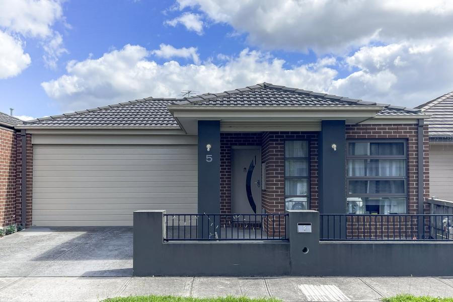 Conveniently Located 3 Bedroom Home!