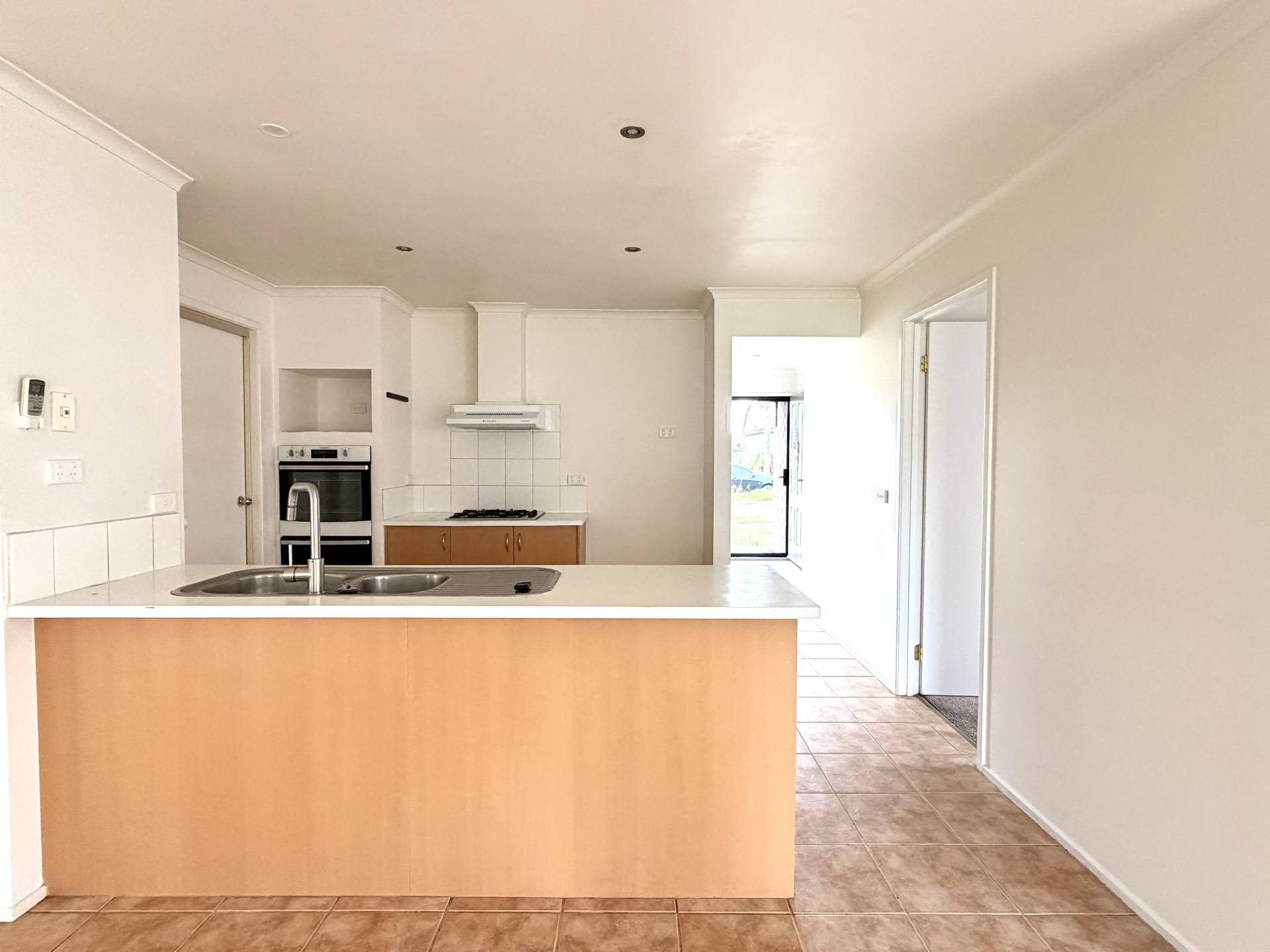 13 Genista Road, Cranbourne West VIC 3977, Cranbourne West - Thumbnail 3