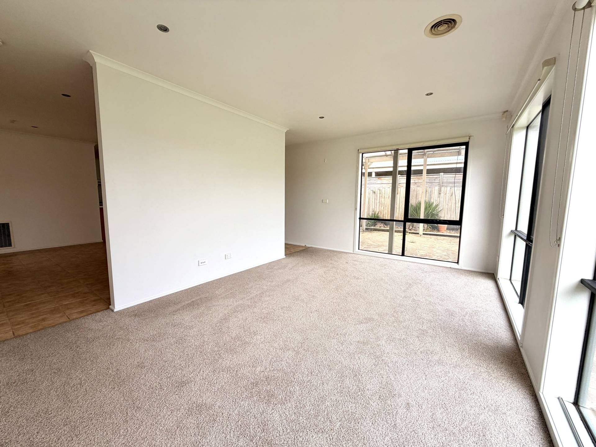 13 Genista Road, Cranbourne West VIC 3977, Cranbourne West - Thumbnail 6