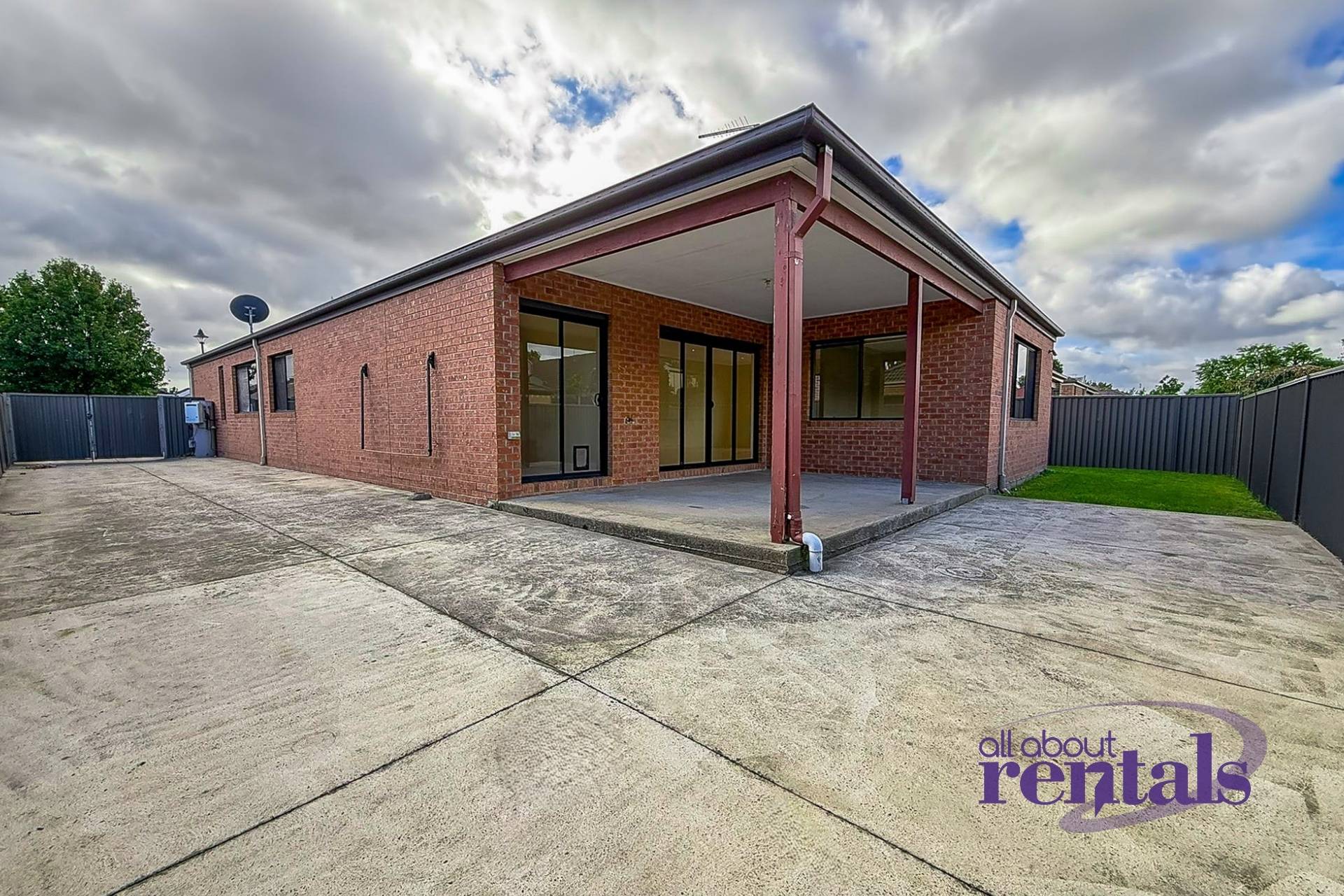 9 Fairchild Place, Pakenham VIC 3810, Pakenham - Thumbnail 2