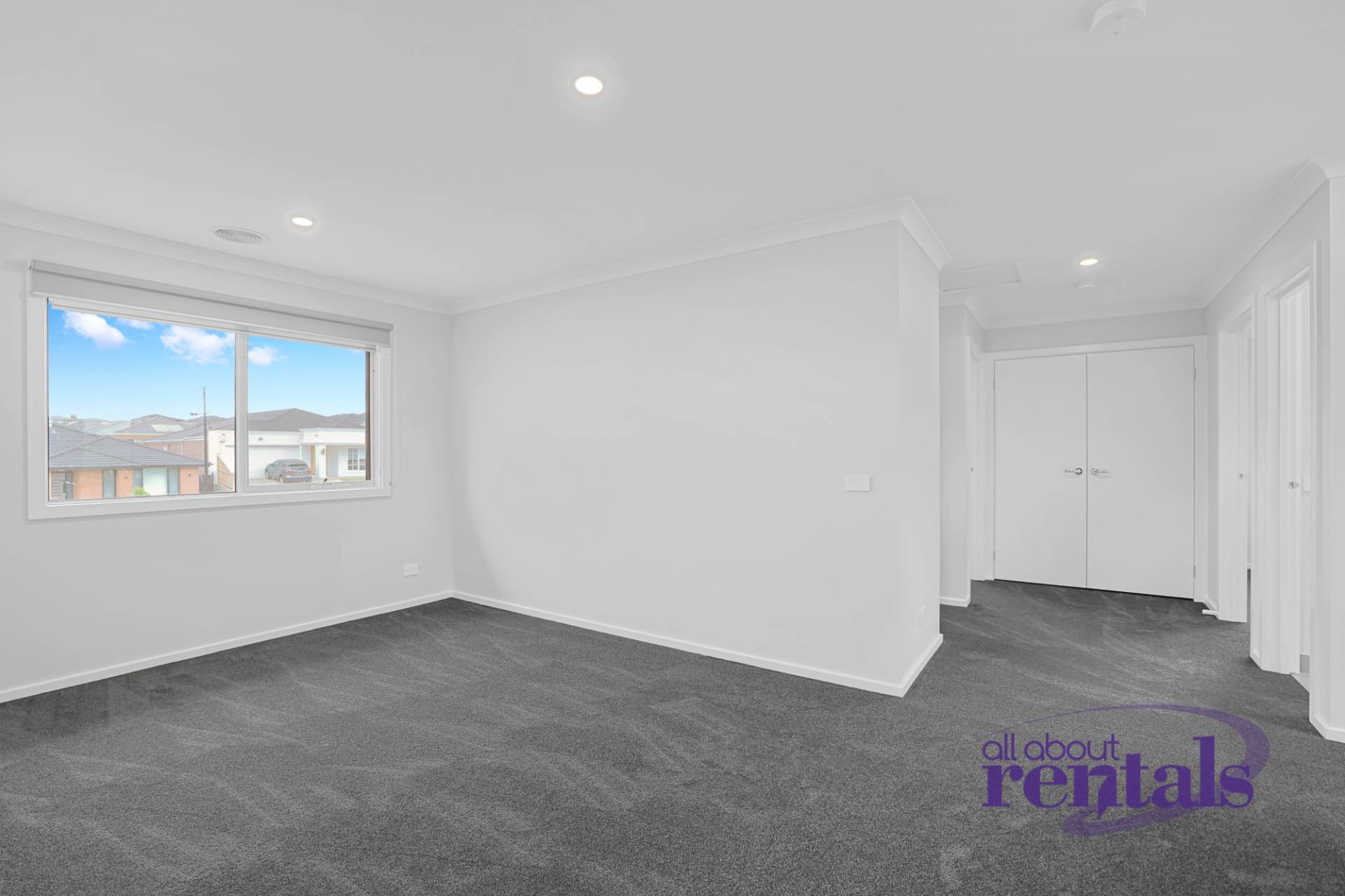 65 Regent Avenue, Warragul VIC 3820, Warragul - Thumbnail 3