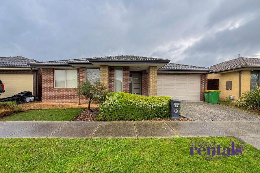 Low-Maintenance Living in a Convenient Officer Location