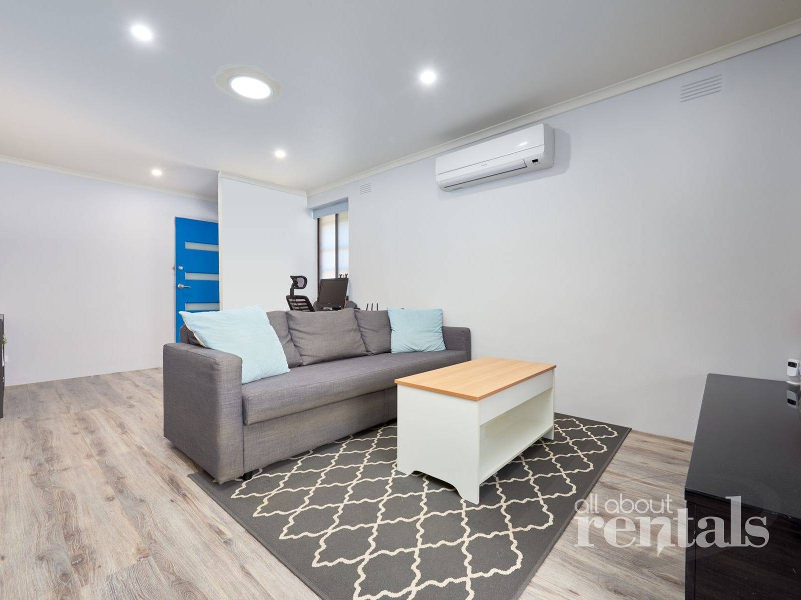 10 SUNNYSIDE AVENUE, Dandenong - Thumbnail 3